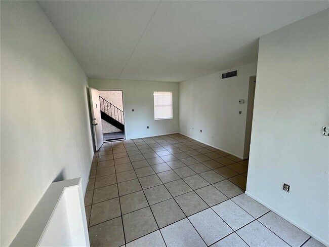 Building Photo - 1916 Honour Rd