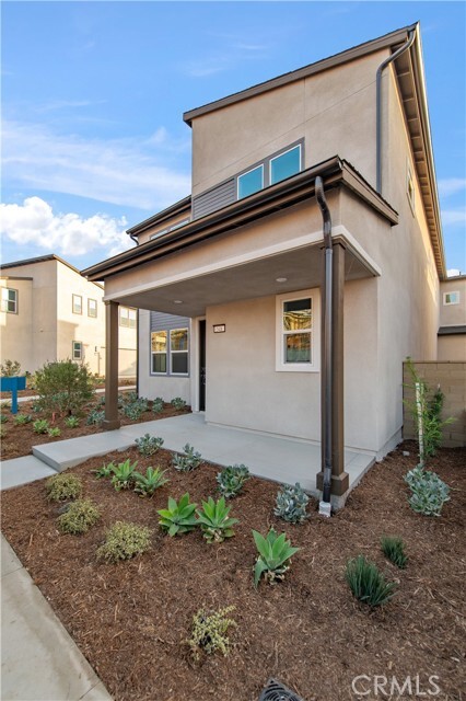 Building Photo - 548 Mulligan