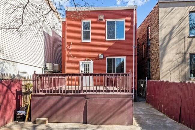 Building Photo - 163 Bidwell Ave