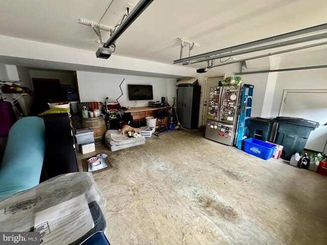 Building Photo - 118 Mosby Cir