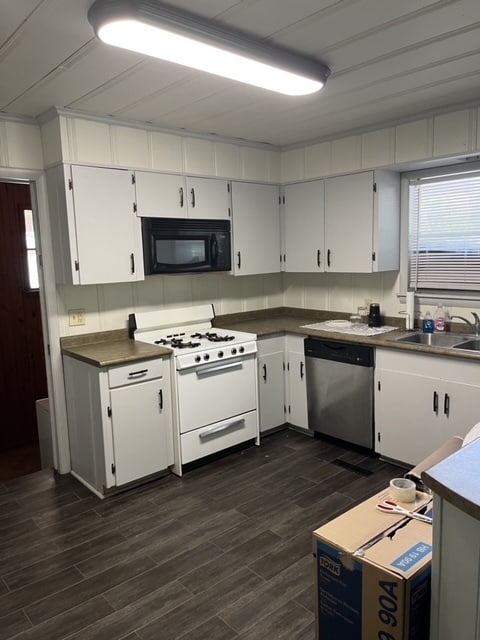 Building Photo - 905 Louisville St