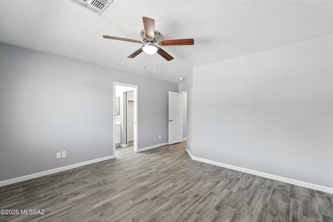Building Photo - 8515 Placita De Lorena