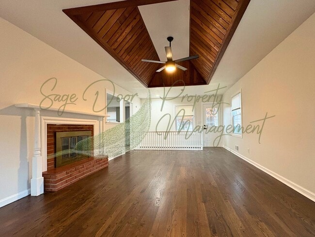 Building Photo - WELCOME HOME TO COMFORT & STYLE