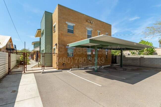 Building Photo - 129 N 11th Ave