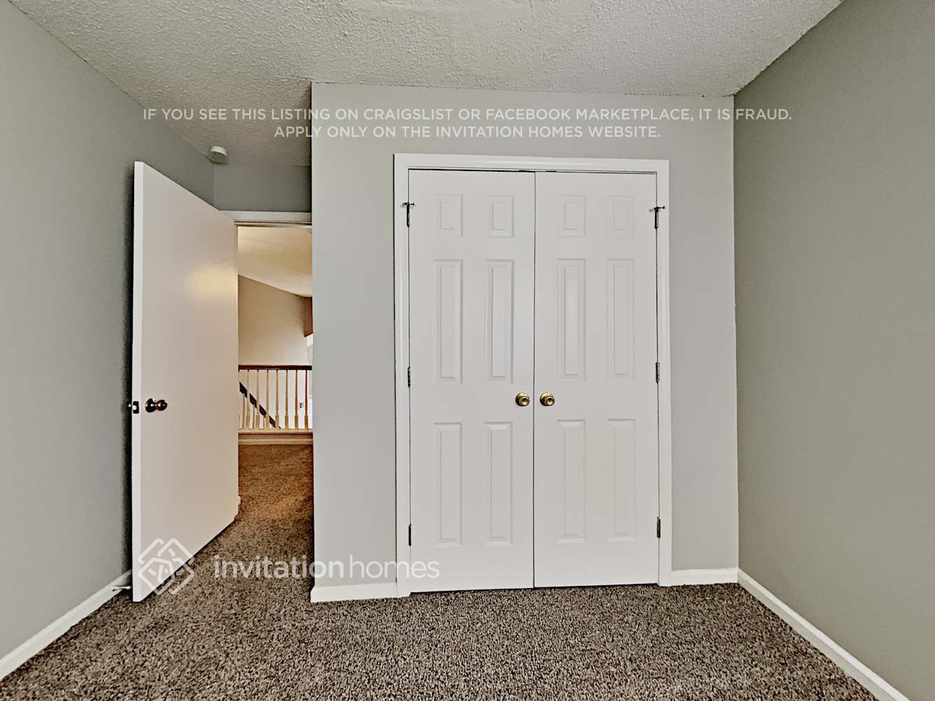 Building Photo - 389 Queens Dr SW