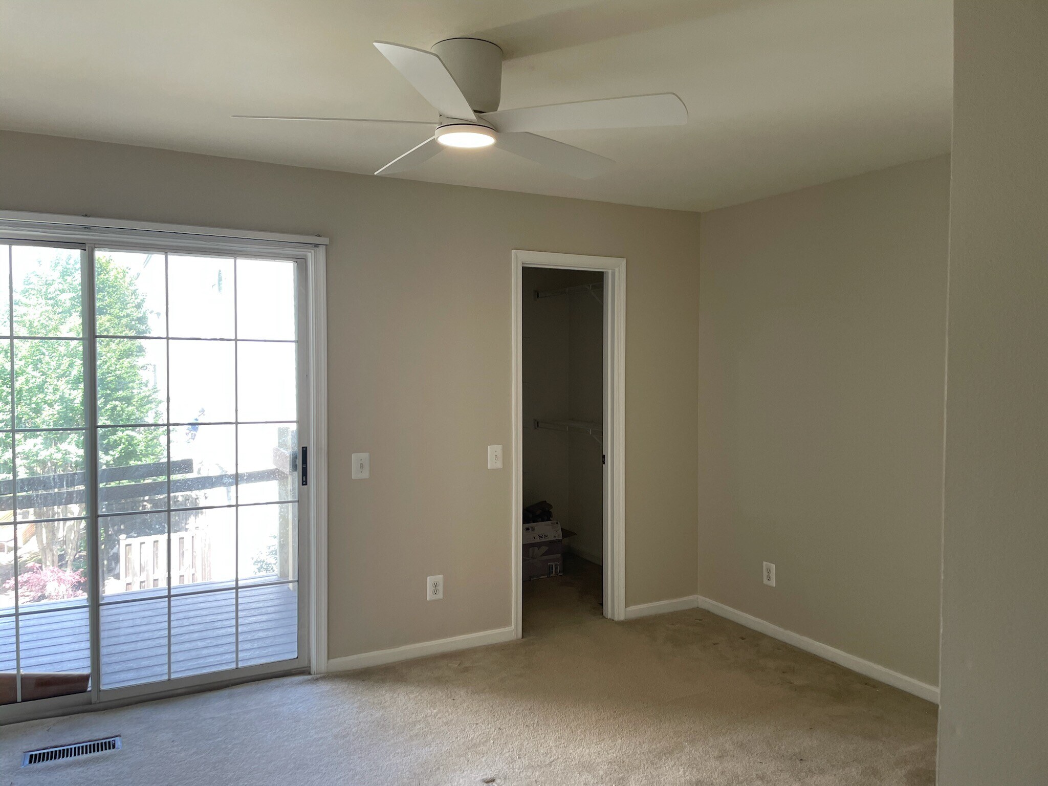 Master Bedroom - 1813 Kenwood Ave