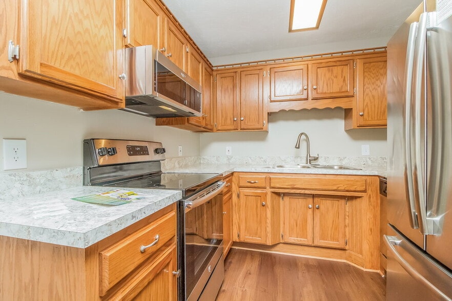 Building Photo - 603 Freedom Ct