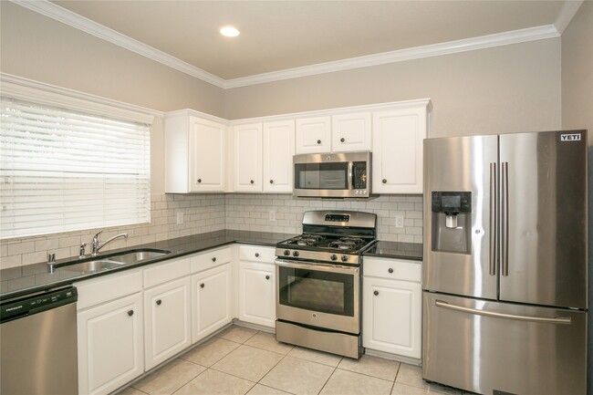 Building Photo - 2535 Elm Crossing Trail