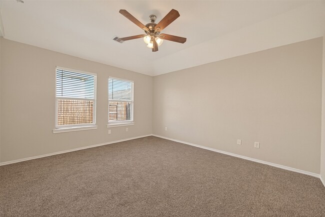 Building Photo - 2730 Morgensen Dr