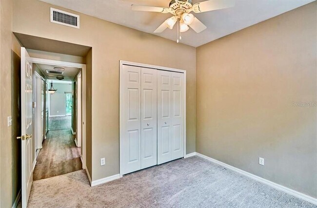 Building Photo - 322 NW 50th Blvd