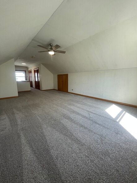 Building Photo - 1422 9th St NW