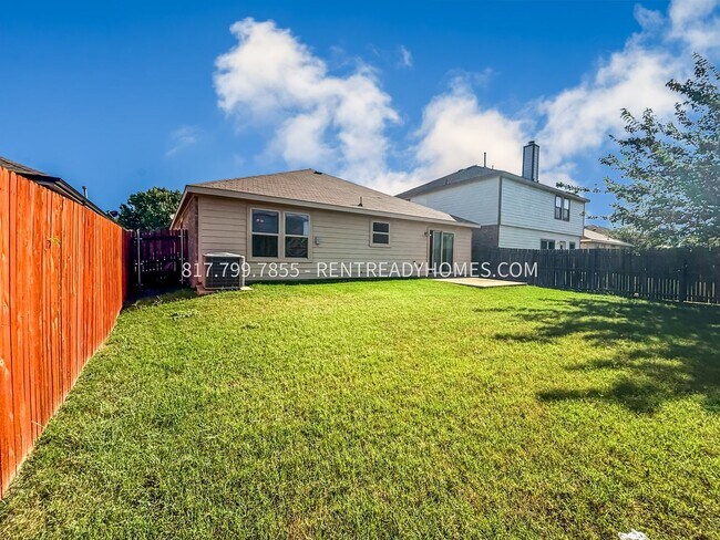Building Photo - 617 Stirrup Bar Dr