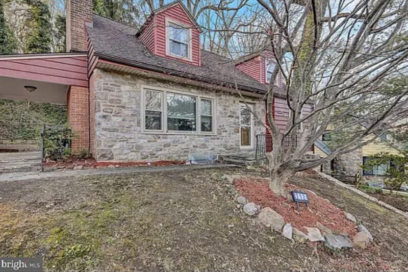 Building Photo - 212 Laurel Ave