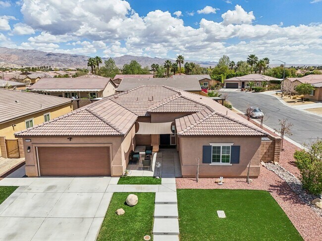 Building Photo - 42912 Gazapo Ct