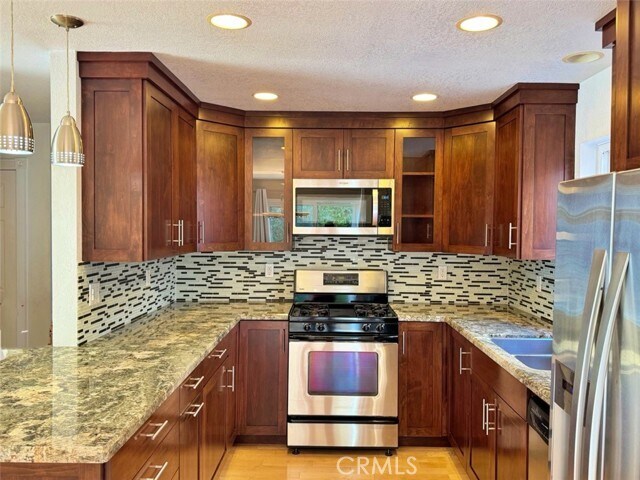 Building Photo - 1802 Vanderbilt Ln