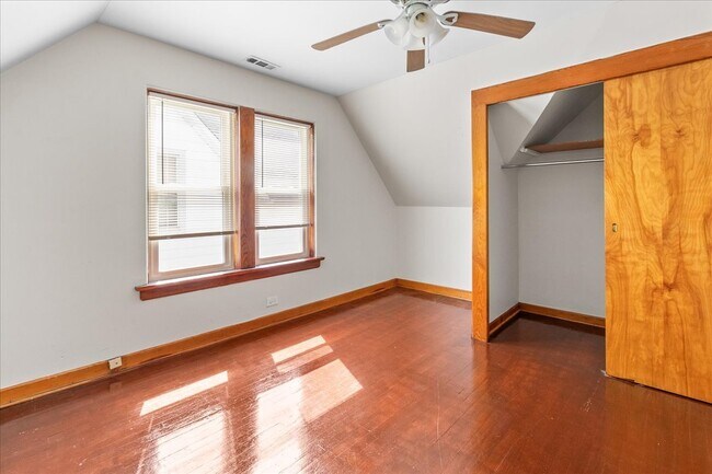 Building Photo - 58 W 113th St