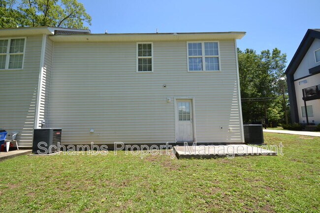 Building Photo - 824 Cumberland St