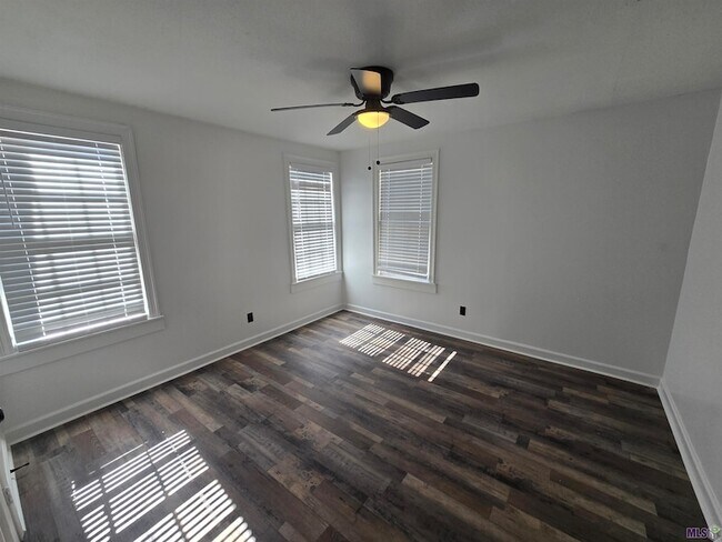 Building Photo - 2145 N 38th St