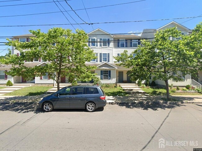 Primary Photo - 114B Remsen Ave
