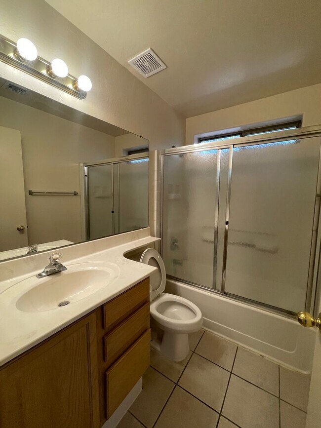 Building Photo - 3673 S Camino Seco