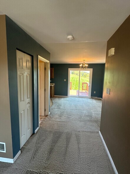 Building Photo - 278 Point Cir