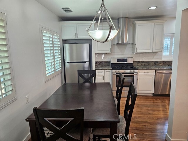 Building Photo - 1704 La Golondrina Ave