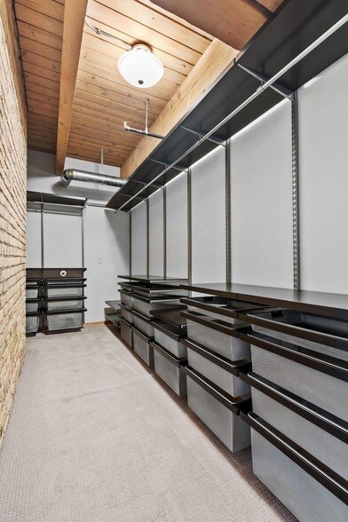 Building Photo - 404 N Washington Ave