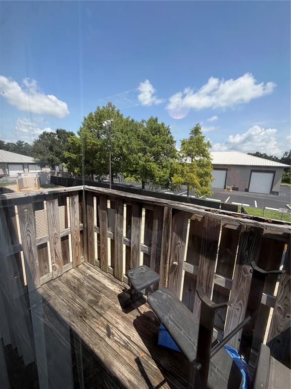 Building Photo - 1502 Damon Ave