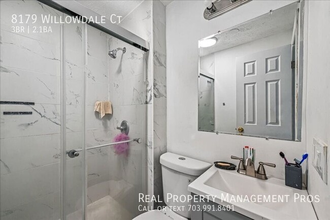 Building Photo - 8179 Willowdale Ct