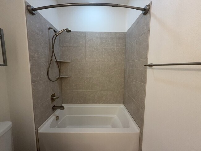 Building Photo - 4027 Snow Goose Trl