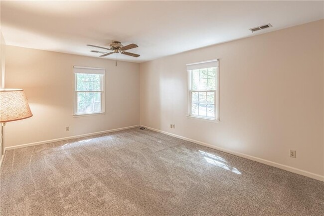 Building Photo - 1610 Branch Valley Dr