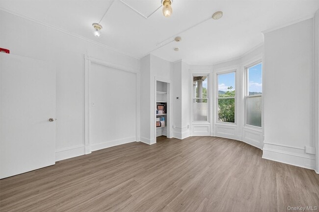 Building Photo - 34 Market St