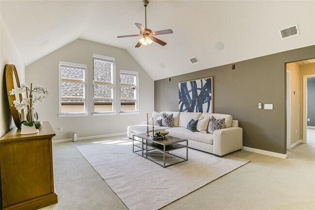 Building Photo - 3925 Piana Pl