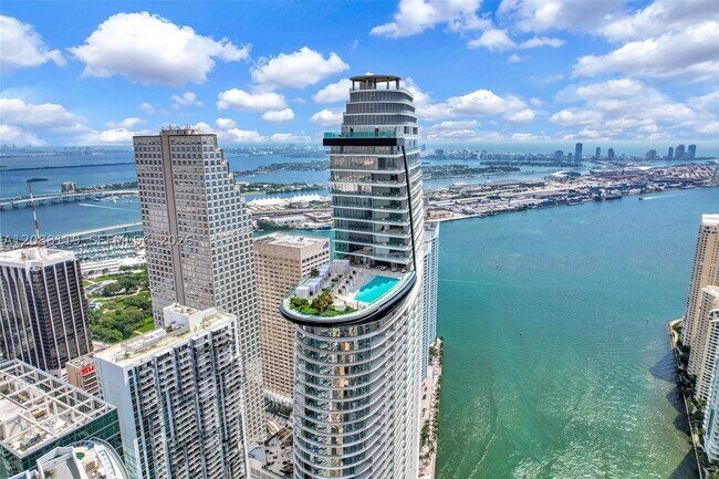 Building Photo - 300 Biscayne Blvd