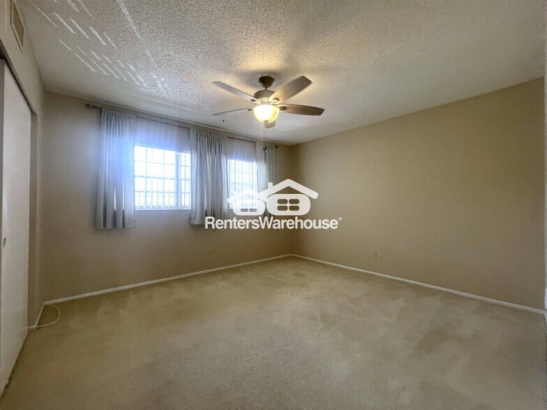 Building Photo - 2402 Ecuadorian Way