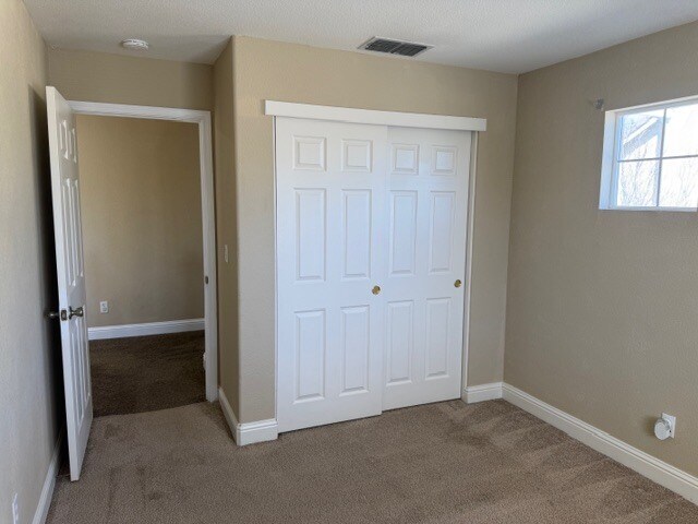 Building Photo - 2829 Hawkins Ln