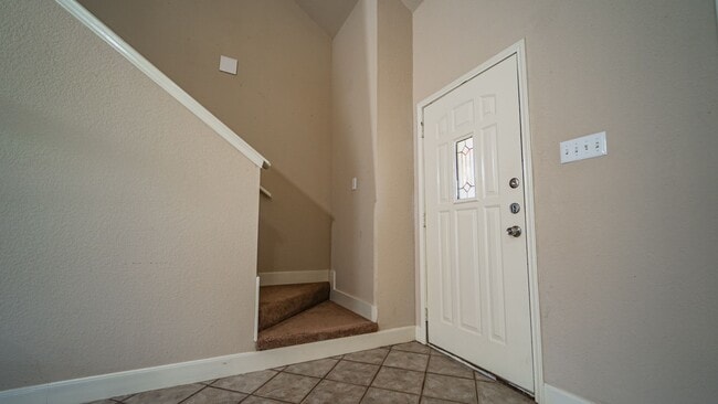 Building Photo - Bulverde Gem for Lease