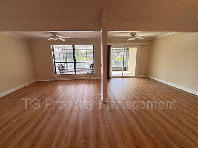 Building Photo - 7823 Fawn Brook Cir E