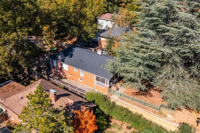 Building Photo - 987 Alloway Pl SE