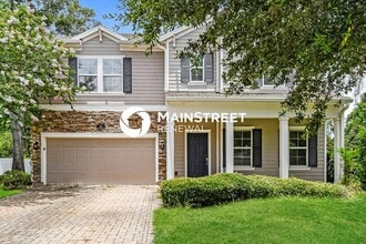 Building Photo - 4 Bedroom Pet-Friendly Home in Jacksonville, FL with Main Street Renewal