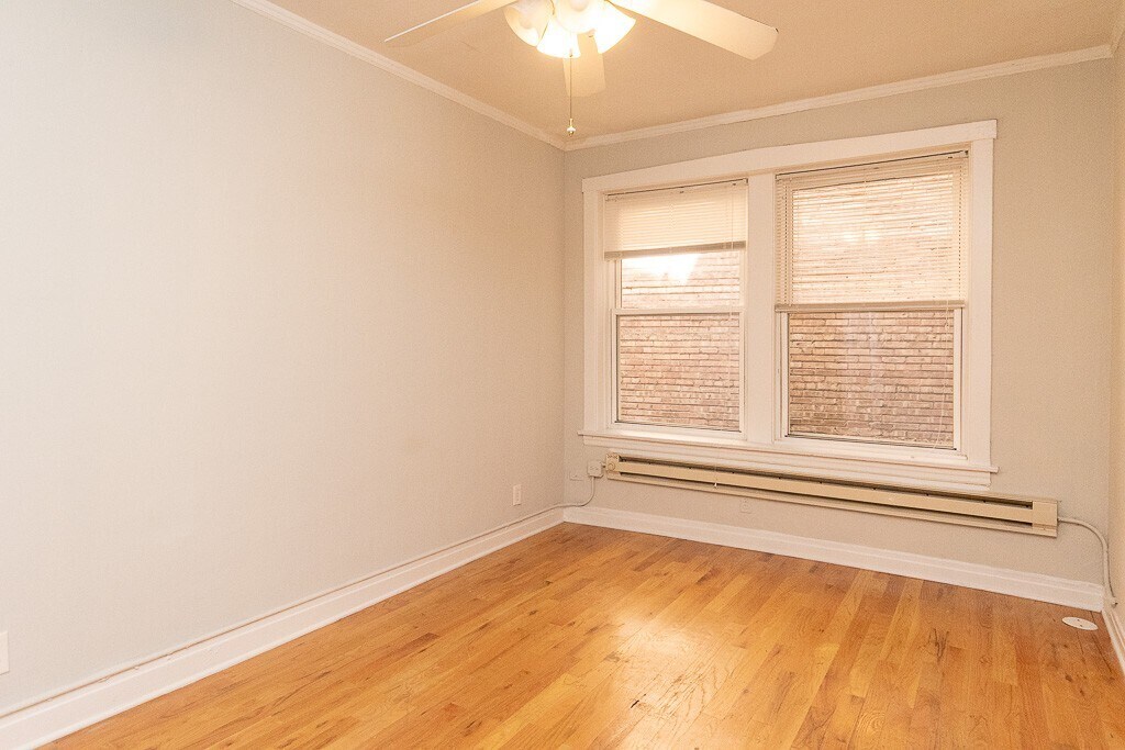 Building Photo - 457 W Melrose St