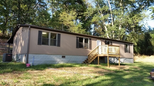 Building Photo - 8830 Highland View Rd