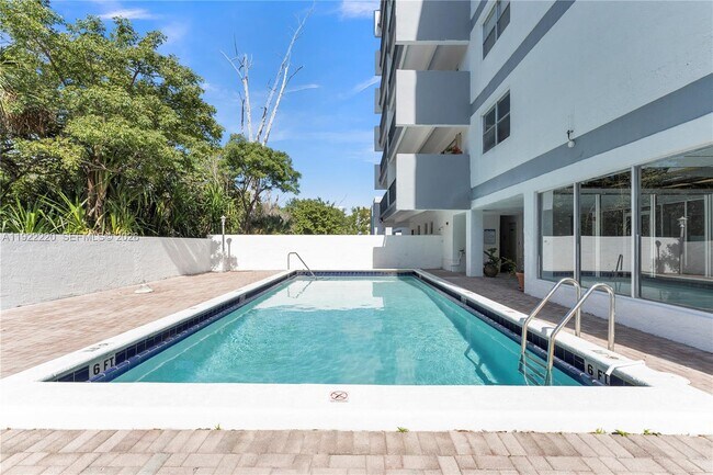 Building Photo - 16508 NE 26th Ave