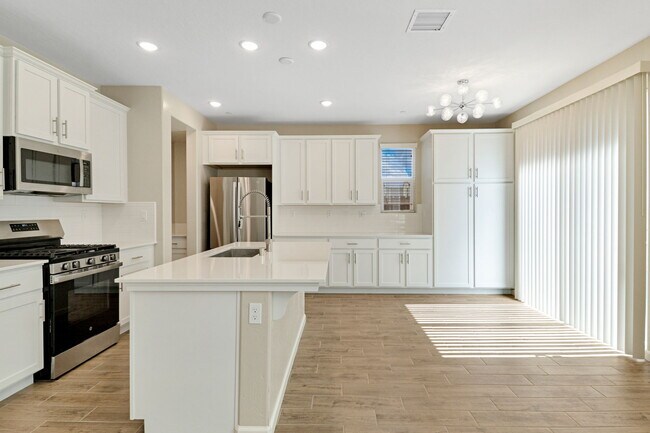 Building Photo - 1116 Encore Wy W