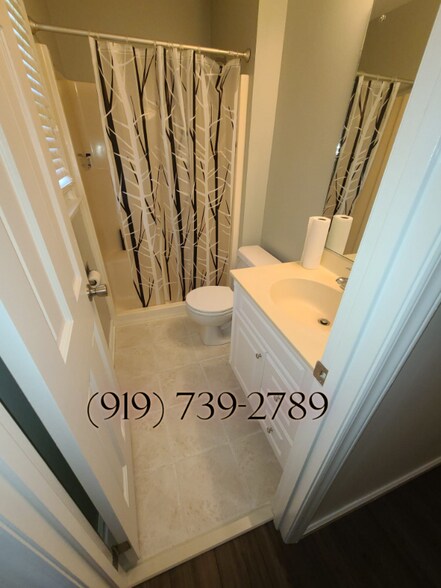 Building Photo - 3023 Huffines Dr