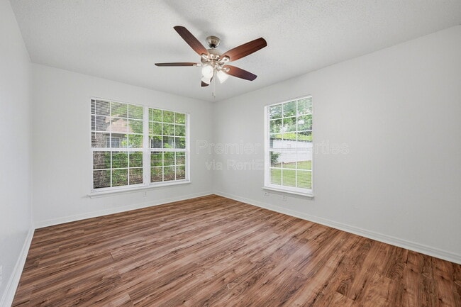 Building Photo - 1703 W Elm St
