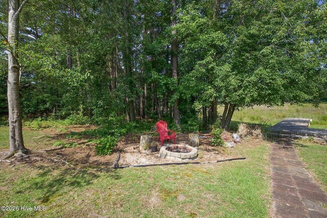 Building Photo - 1205 Greenbriar Dr