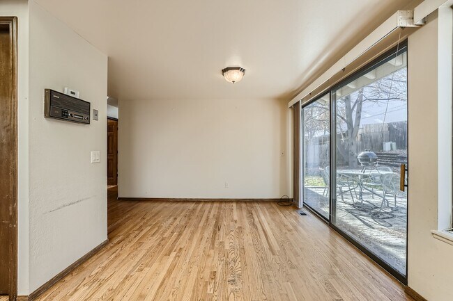 Building Photo - 6367 S Emporia Cir