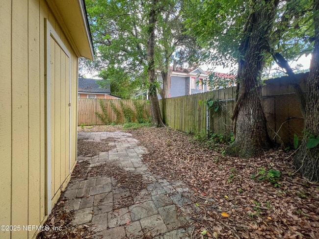 Building Photo - 426 Walnut Ct