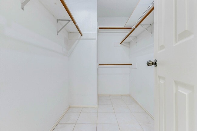 Building Photo - 3518 Pecan Point Dr